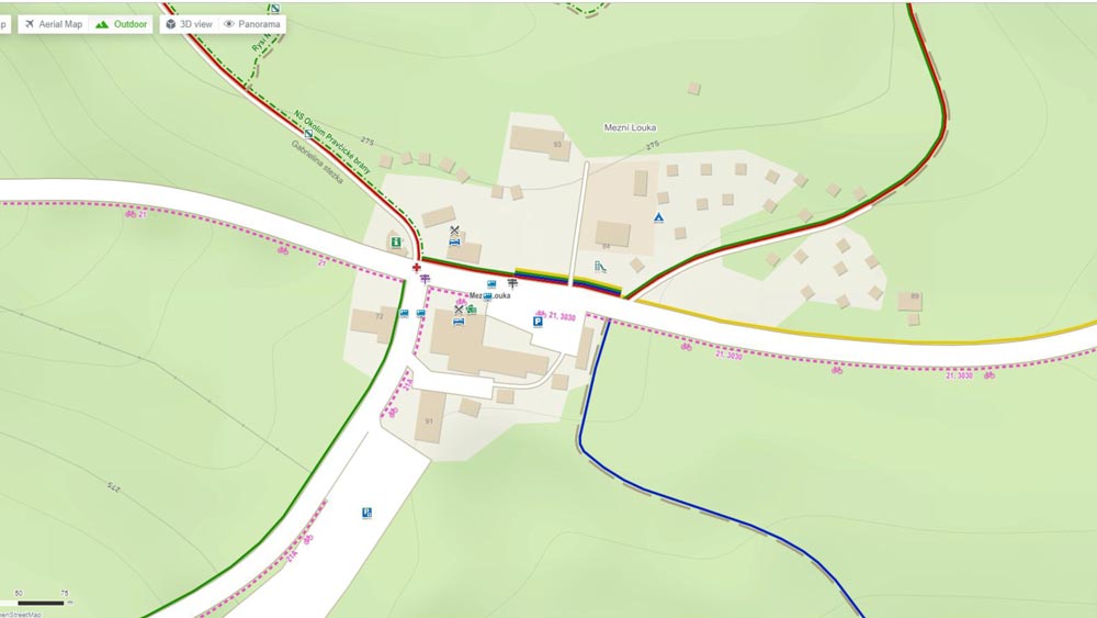 Map of Hotel Mezní Louka and start of the red route and the blue route